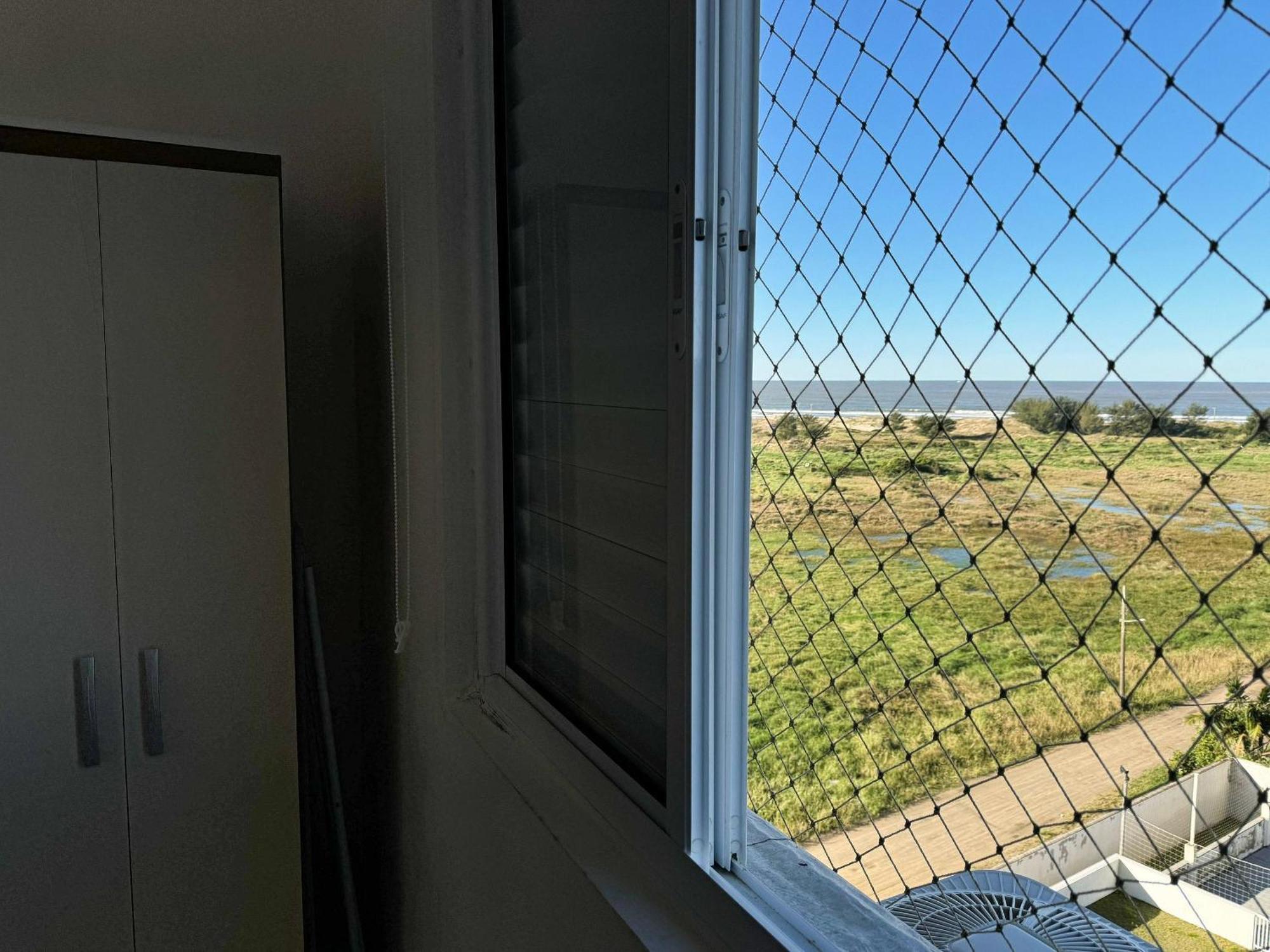 Apartamento Resid. Clube Mar Grosso - - Lag706