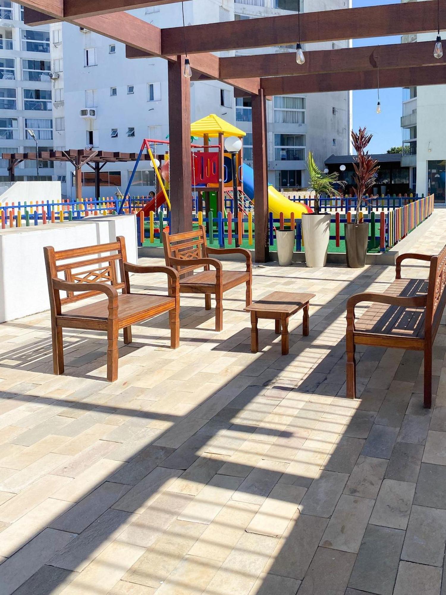 Apartamento Resid. Clube Mar Grosso - - Lag706